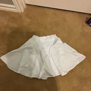 never worn white skirt in perfect condition